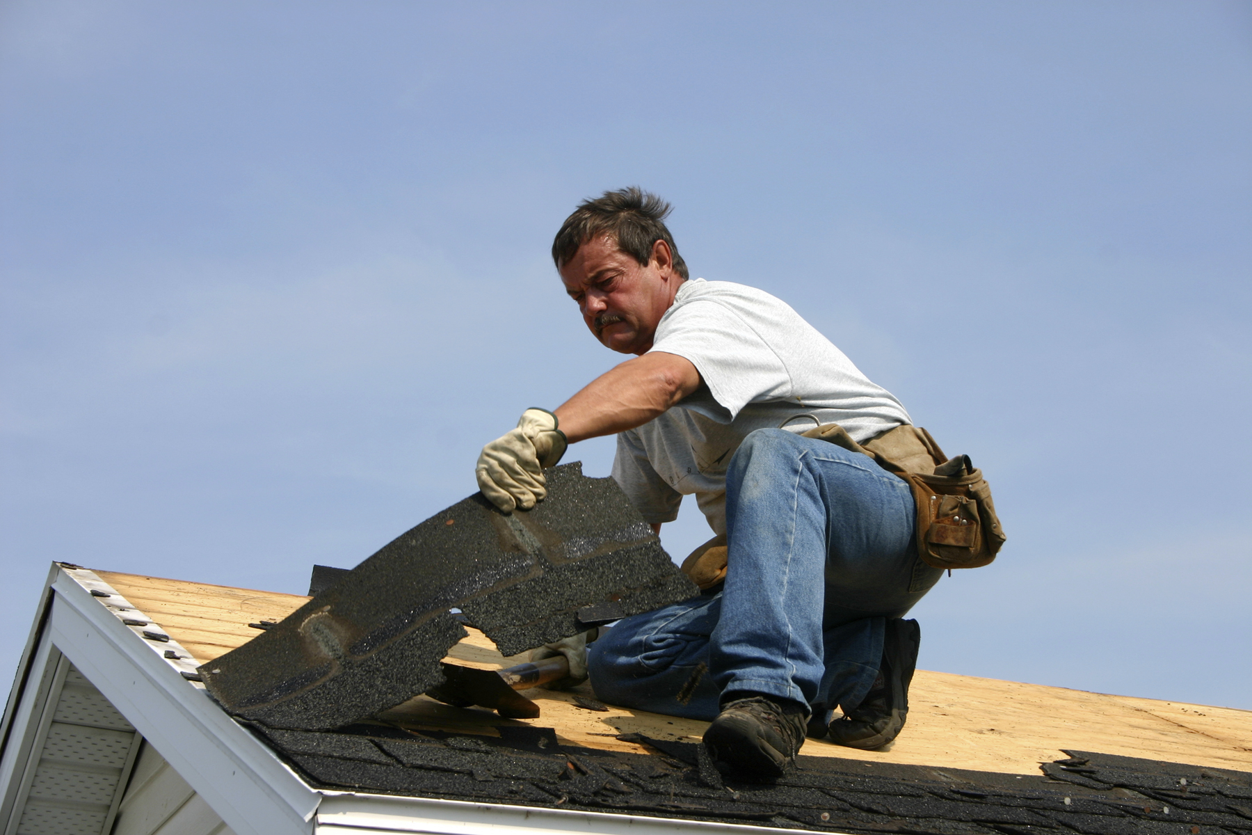 What Color Should Your Roof Be | Roofing Companies Fairfield