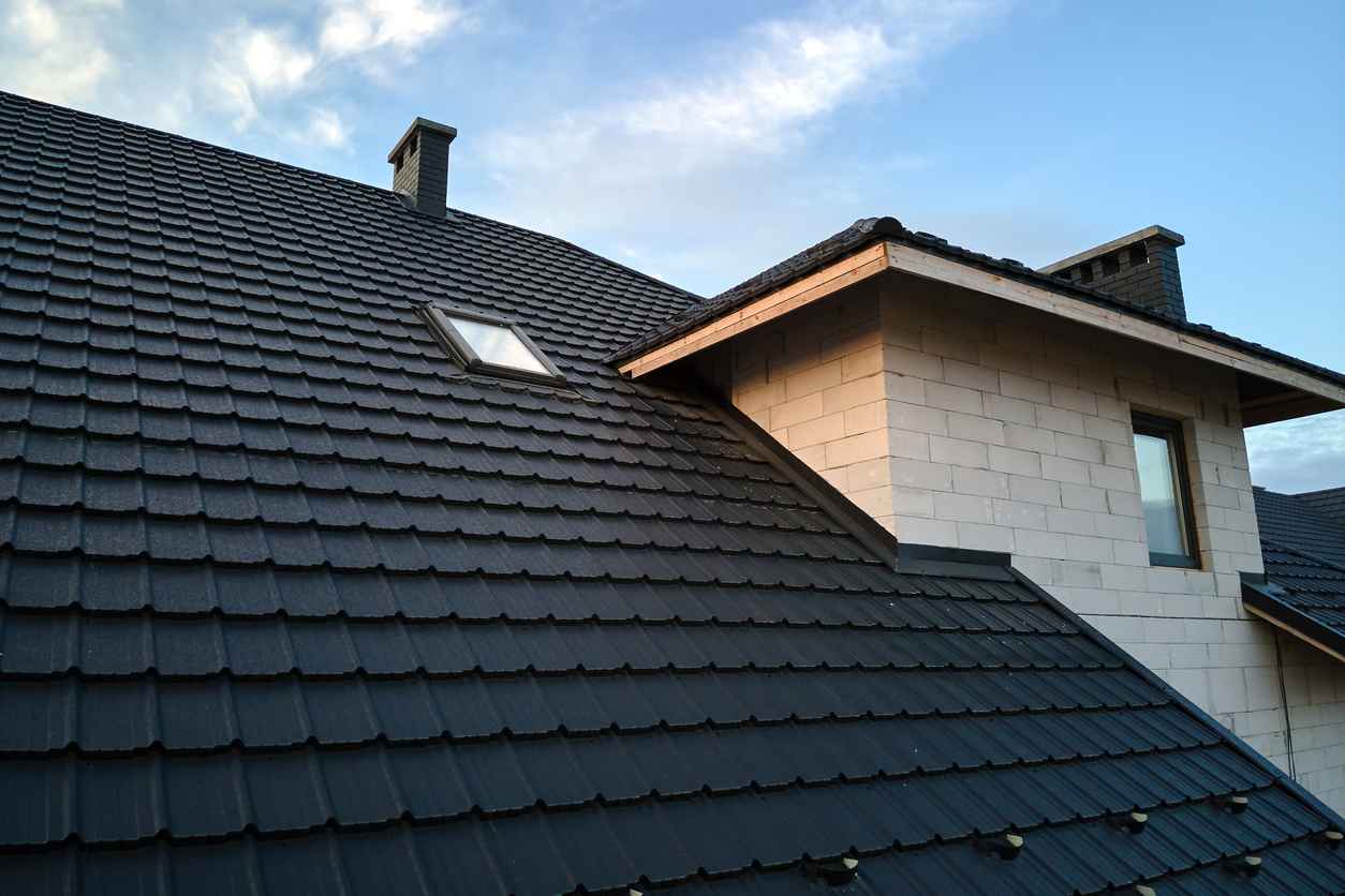 5 Factors to Consider When Choosing a Roofing Material